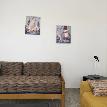 Twin Facing The Sea By Interhome *